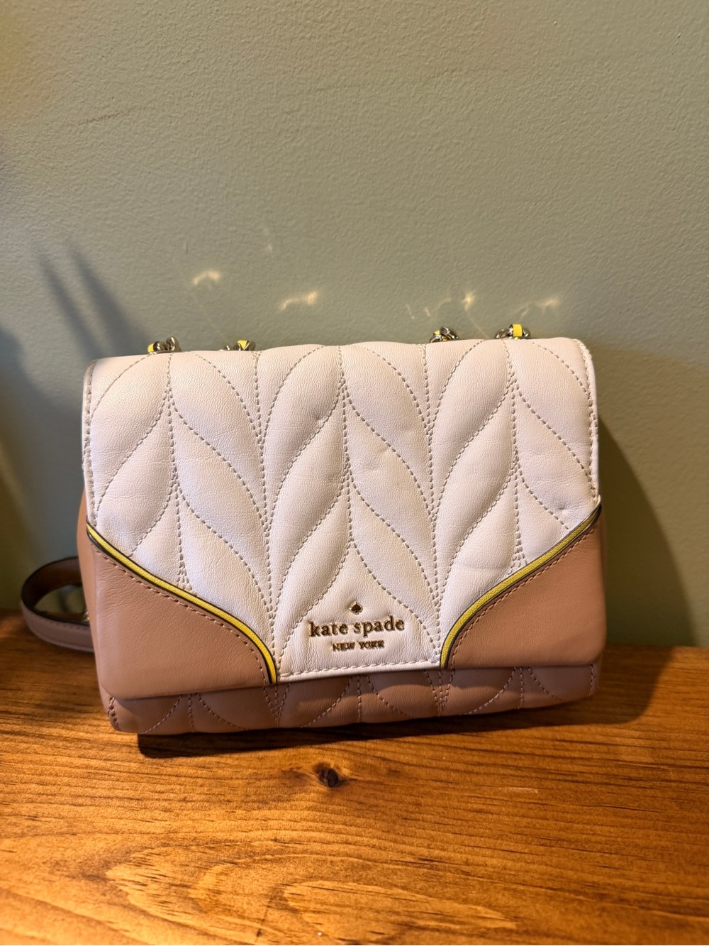 Kate Spade Quilted Two-Tone Crossbody Bag in White and Tan plus Matching Wallet